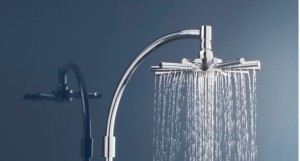 Douche Eau Chaude Sanitaire